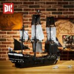 Galle Octopus Vs. Pirate Captain Ghost Ship Black Building Block Set