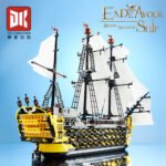 Galle Octopus Vs. Pirate Captain Ghost Ship Black Building Block Set